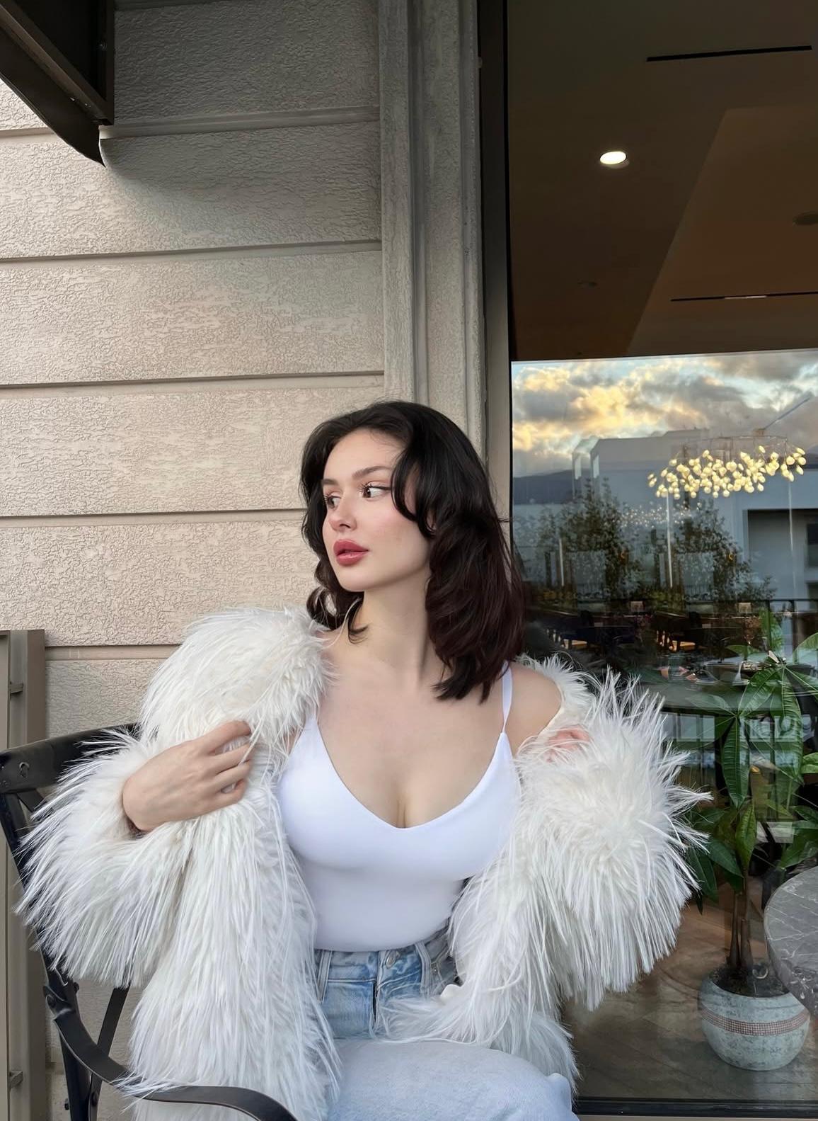 Mimar Sinan Hızlı Partner Bayan Escort Emel