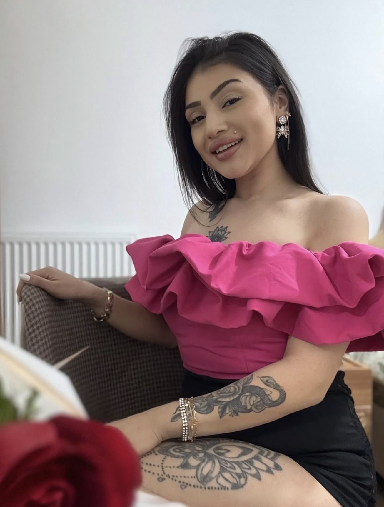 Kazım Dirik Sarışın Escort Bayan Bütün