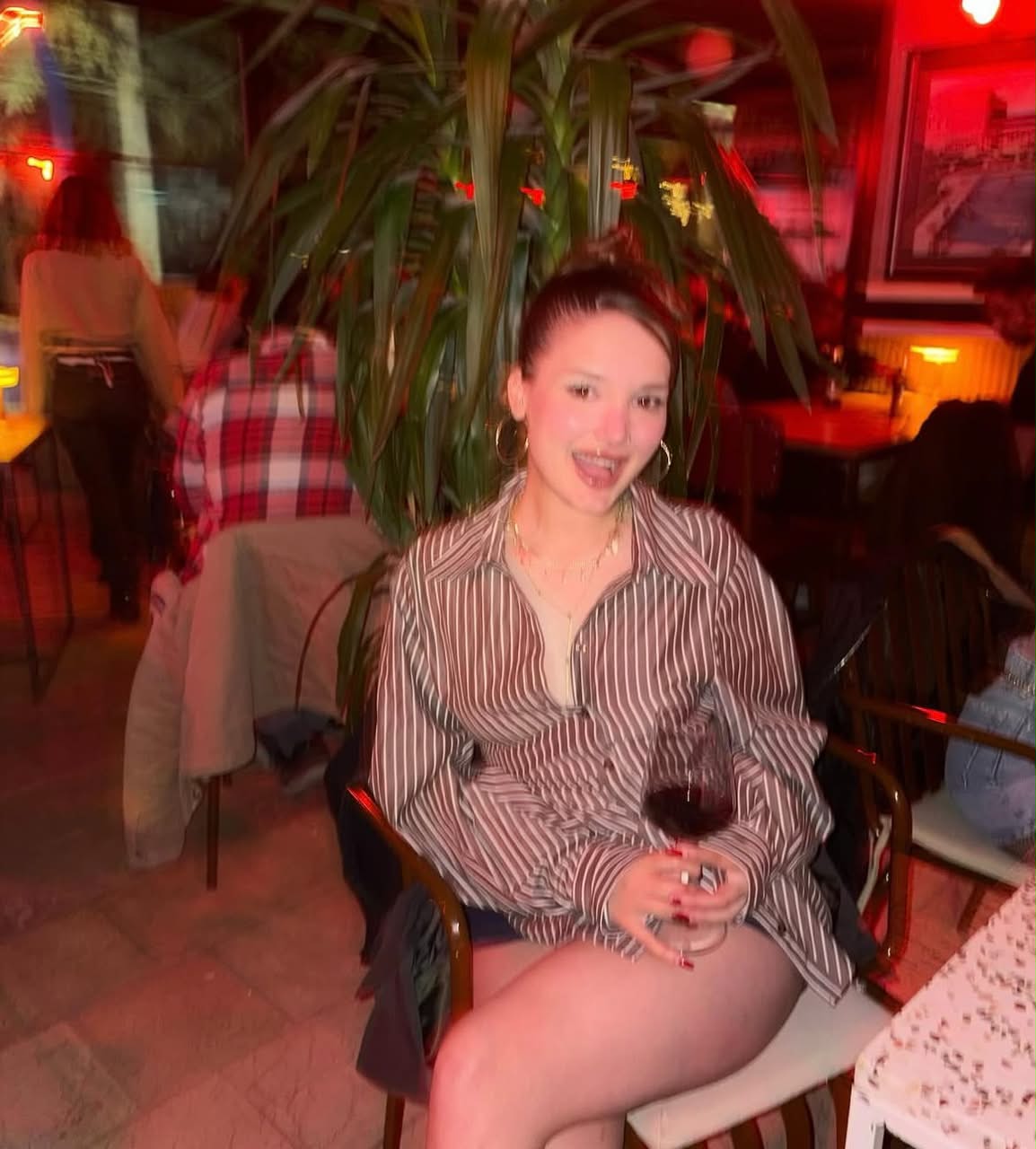 Yenişakran Kendine Saygılı Kadın Escort Lale