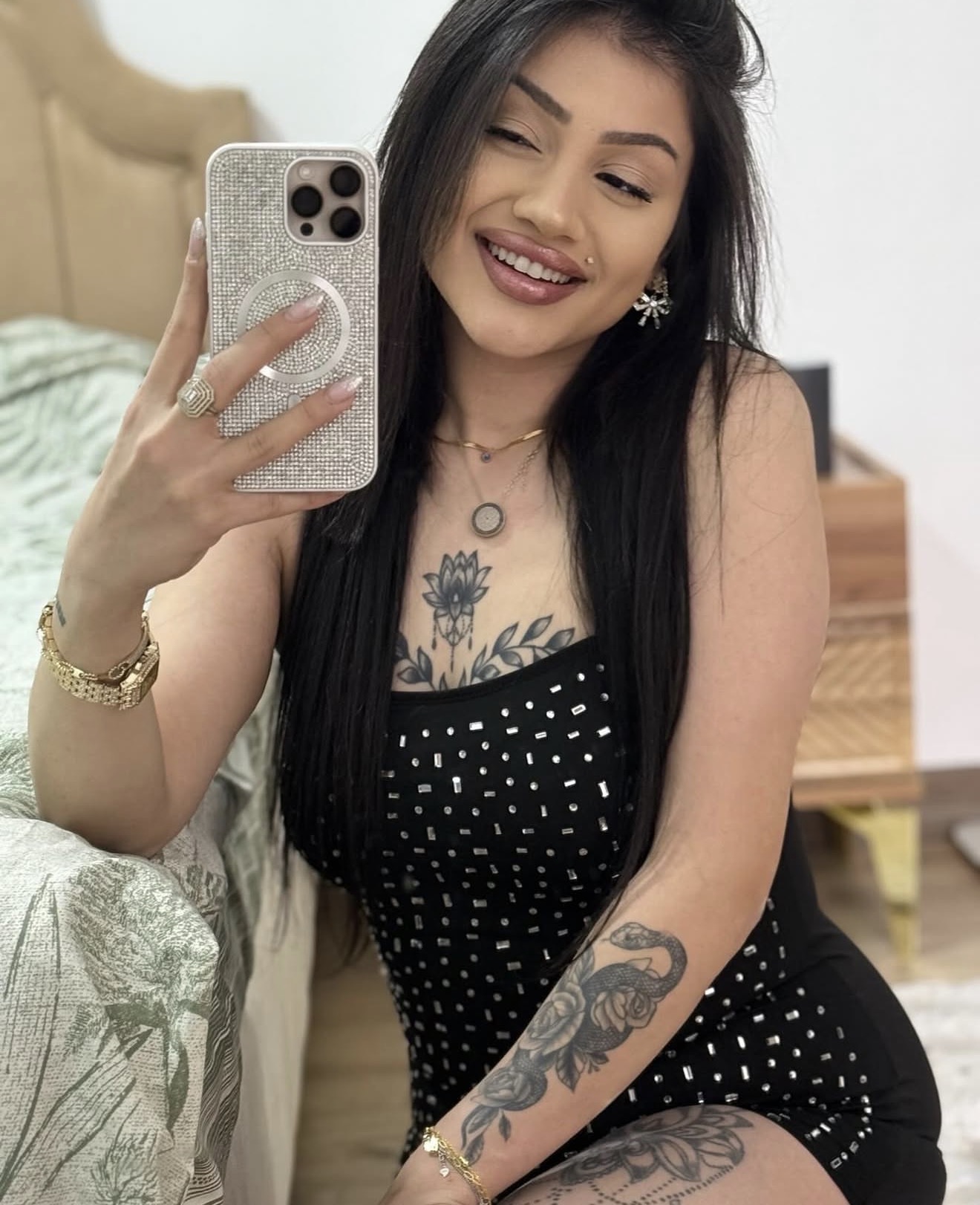 Hacıömerli Genç Bayan Escort Bayan Emine